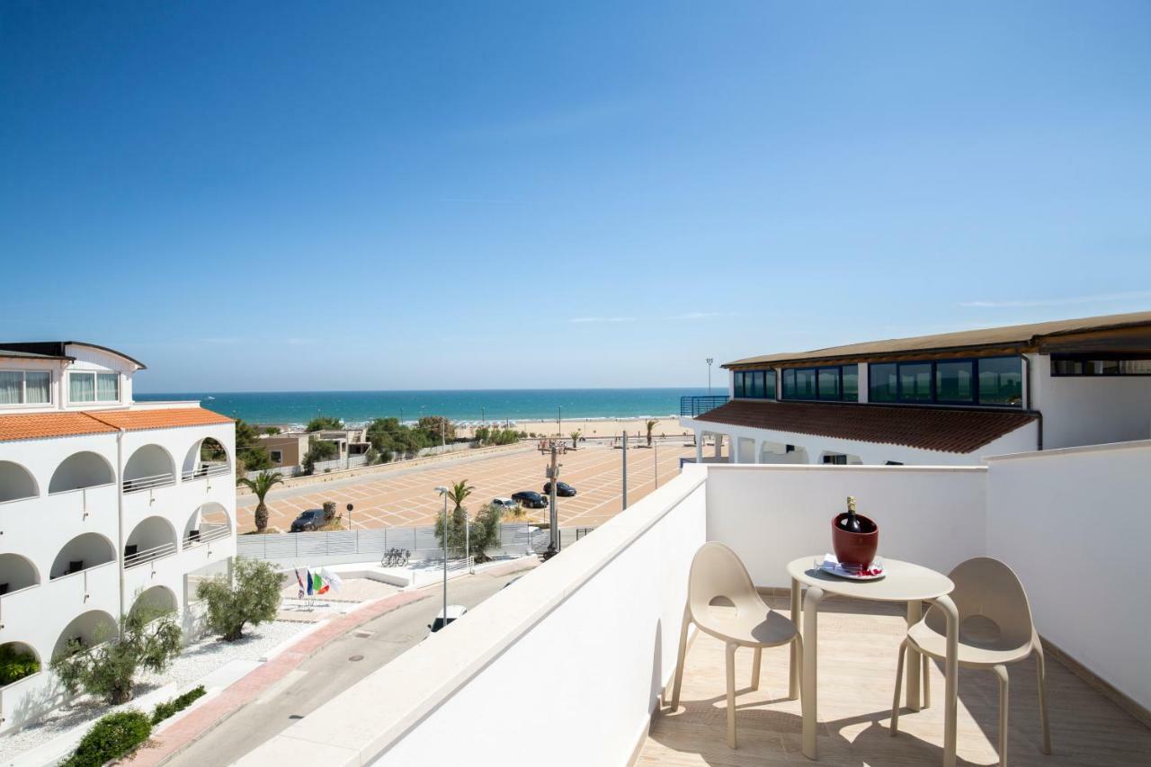 Quadruple Room with Sea View,844060877:JPEG
