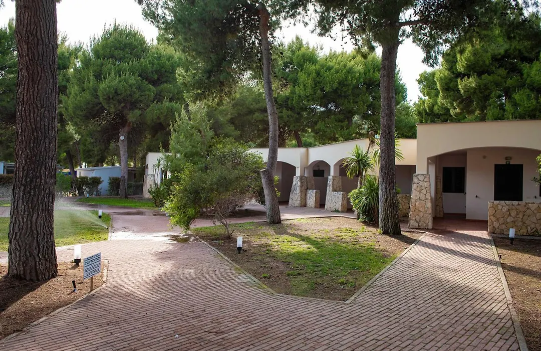 Villaggio Camping Spiaggia Lunga-1